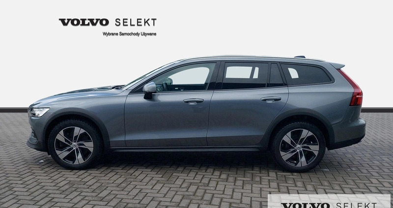 Volvo V60 Cross Country cena 178000 przebieg: 63043, rok produkcji 2021 z Legionowo małe 379